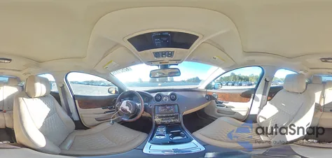 2017 Jaguar Xjl Supercharged z USA, uszkodzony, nr VIN SAJWA2GE9HMW09064